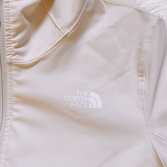 The North Face Women’s Shelbe Raschel Hoodie Jacket - Picture 4 of 9